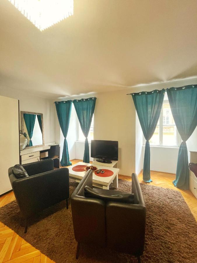 Elegancy Btwn Parliament/basilica/danube Appartement Budapest