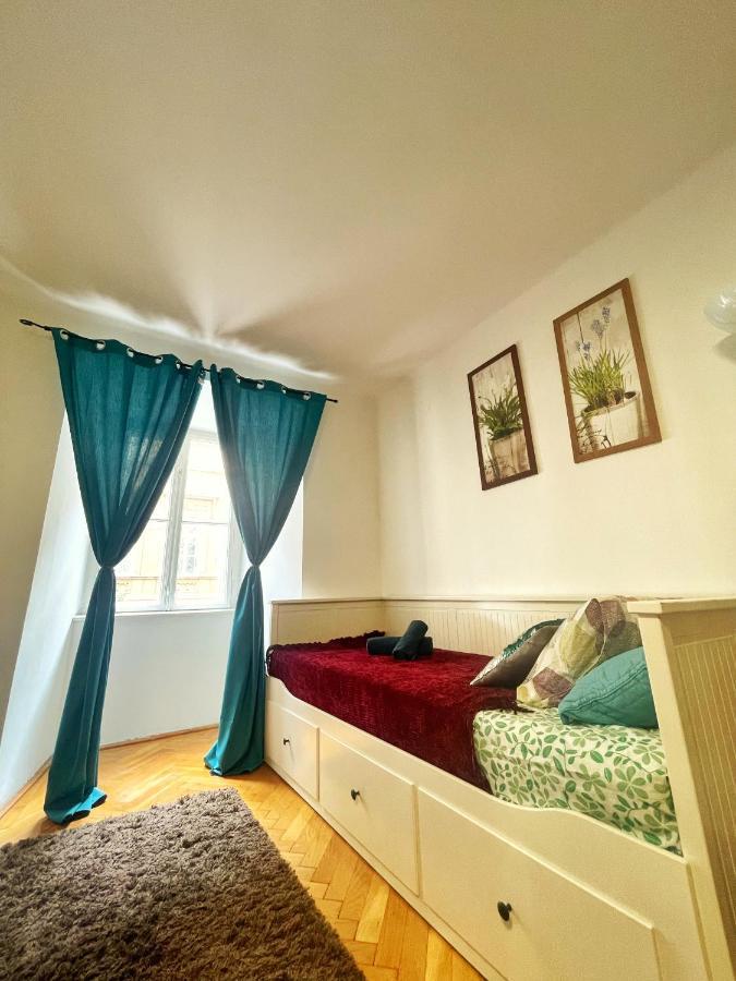 Appartement Elegancy Btwn Parliament/basilica/danube Budapest